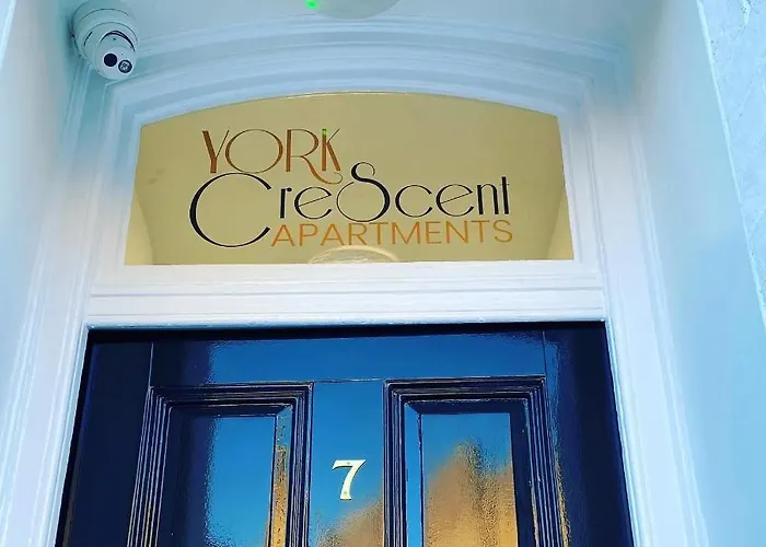 2 - The Crescent Dom wakacyjny York