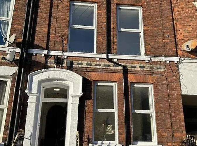 2 - The Crescent Dom wakacyjny York