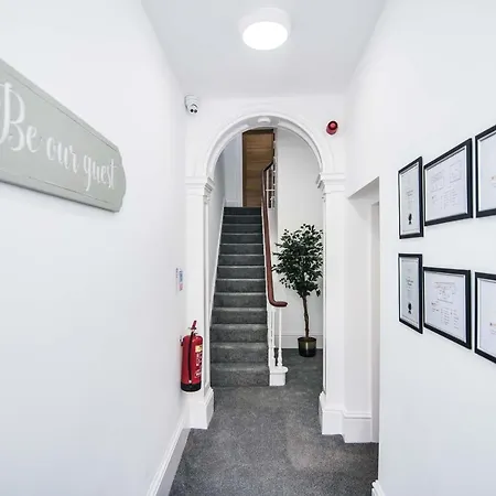 2 - The Crescent York