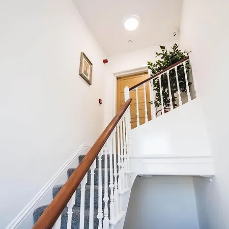 2 - The Crescent York